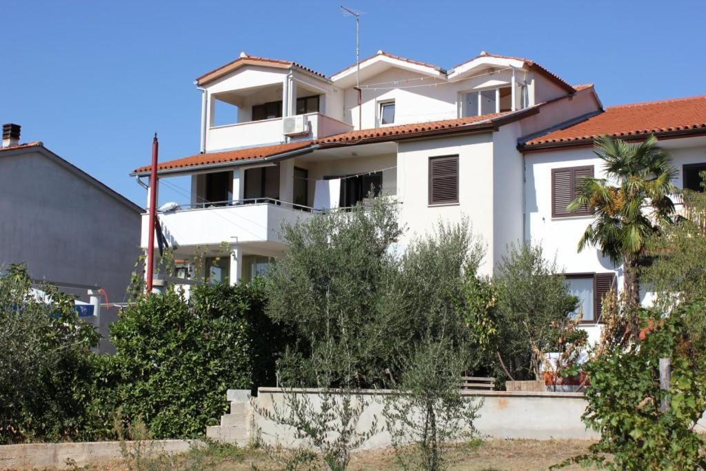 Appartement With A Parking Space - 7203